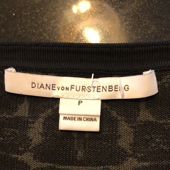 Diane von Furstenberg Heavy Knit Animal and Bordered Print Skater Mini Skirt S\P - Picture 7 of 10